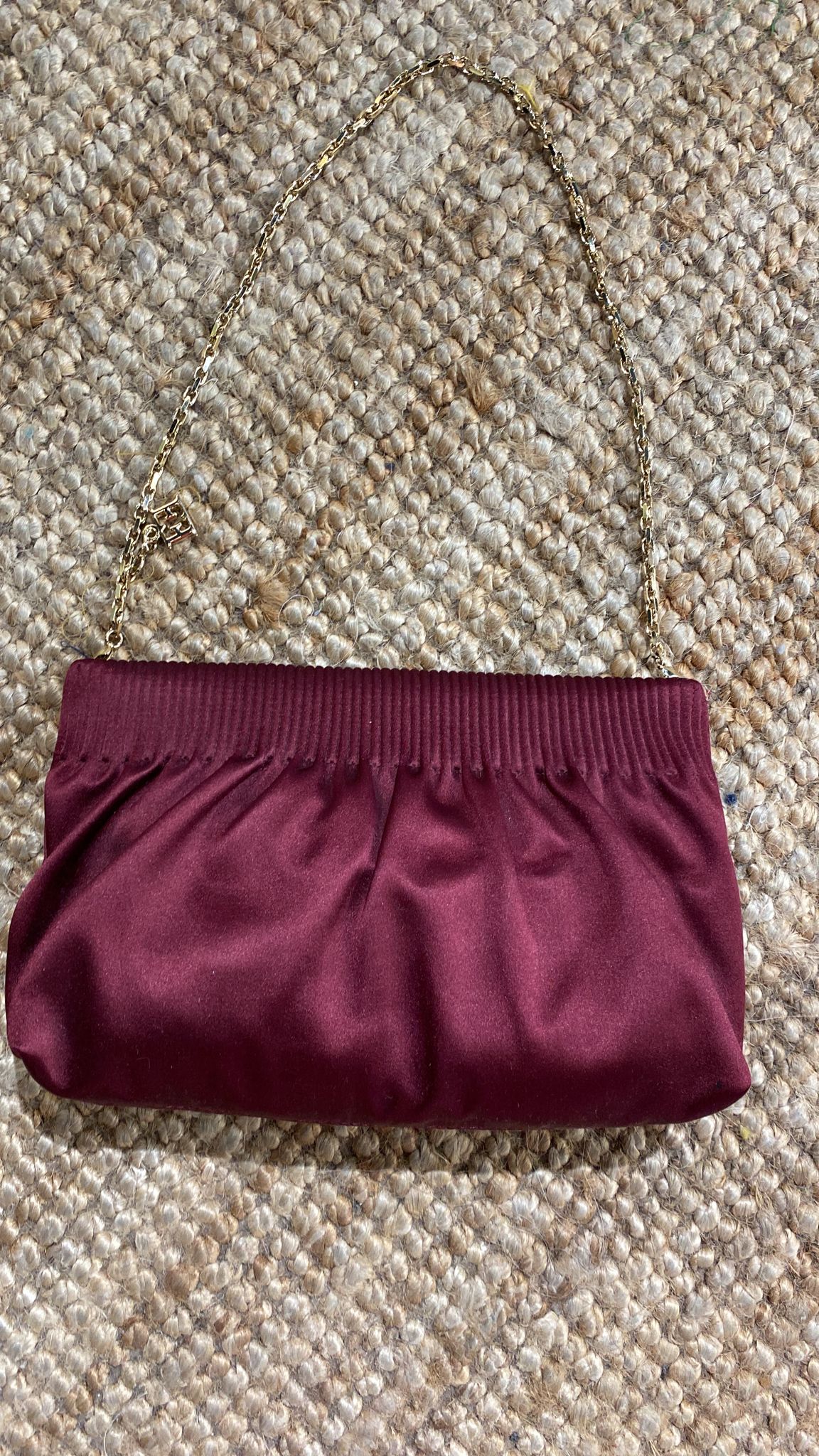 Archive. Firma Escada. Bolso Clutch